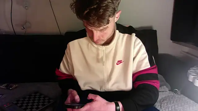 bangzrr3 online show from February 14, 11:12 pm