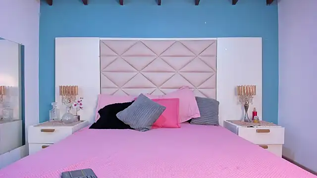 EliDurann online show from November 1, 11:45 am