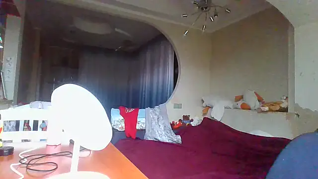 QueenMomyS online show from November 20, 10:15 am