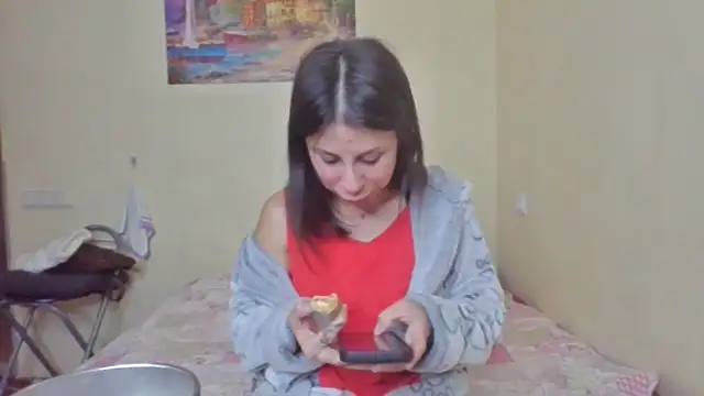 QueenMomyS online show from February 9, 8:02 pm