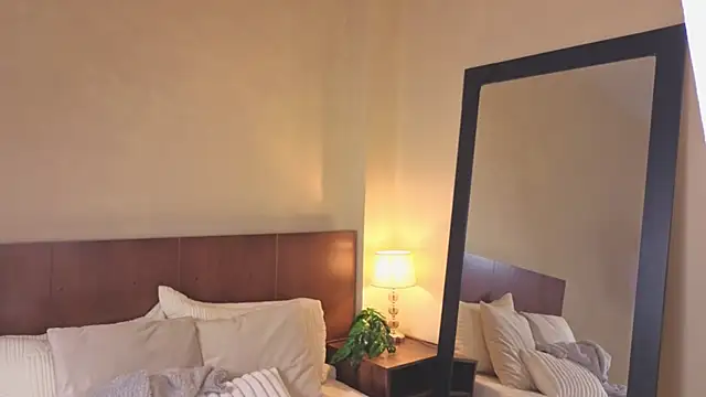 Capricho 01 online show from October 9, 12:03 pm