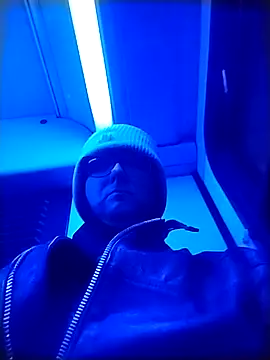 Snapshot of Hunglongny chatting on March 13, 11:06 am Hunglongny online show from March 13, 11:06 am