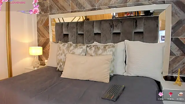 NaylaGrey online show from October 24, 11:39 am