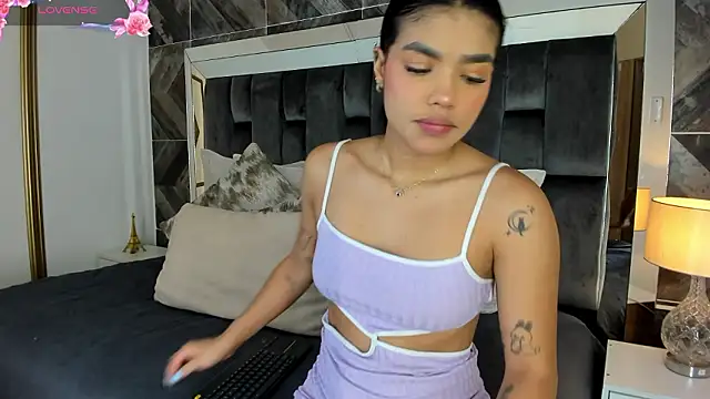 NaylaGrey online show from February 19, 11:39 am