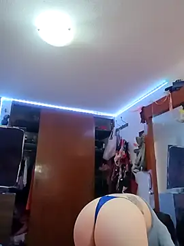 pinklajokr online show from February 9, 10:25 pm