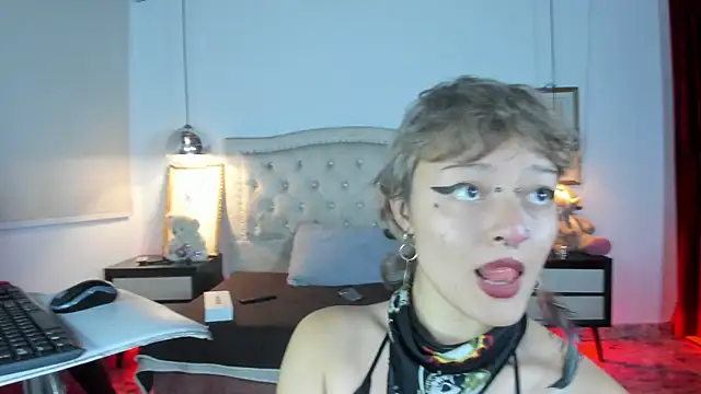 Snapshot of Baby_Punk1 chatting on January 13, 3:45 am Baby Punk1 online show from January 13, 3:45 am