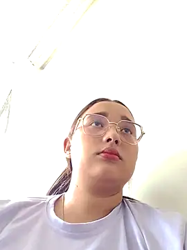 Snapshot of young_dairy01 chatting on September 30, 1:38 pm young dairy01 online show from September 30, 1:38 pm