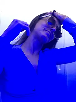 alexerockstar94 online show from April 21, 4:45 pm