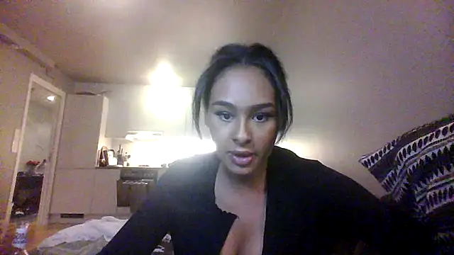Snapshot of ElviraRose chatting on October 8, 4:59 pm ElviraRose online show from October 8, 4:59 pm