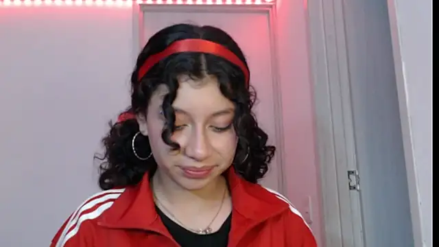 Ivonnybonn online show from October 17, 4:37 am