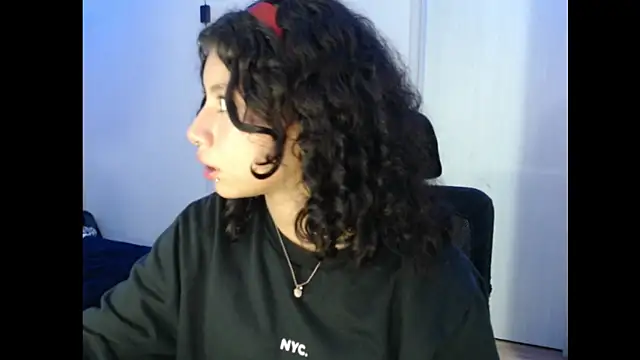 Ivonnybonn online show from November 6, 5:19 am