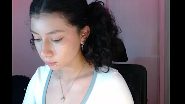 Ivonnybonn online show from November 12, 5:52 am