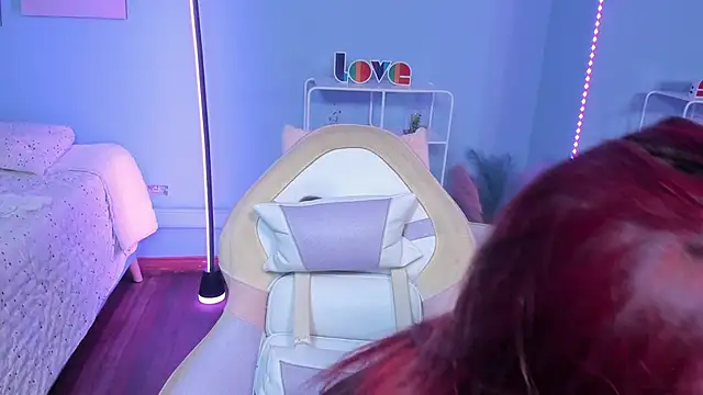 KathiaSaenz  online show from February 3, 4:21 am