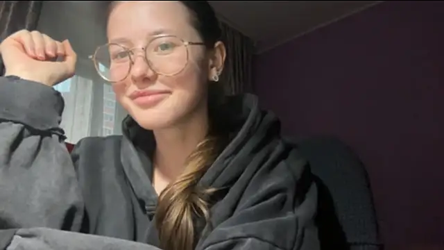 Snapshot of EleanoraDriere chatting on September 26, 3:05 pm EleanoraDriere online show from September 26, 3:05 pm