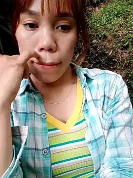 Snapshot of nhinhi-sexy chatting on October 4, 2:31 am nhinhi-sexy online show from October 4, 2:31 am