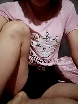 Snapshot of nhinhi-sexy chatting on November 1, 10:01 pm nhinhi-sexy online show from November 1, 10:01 pm