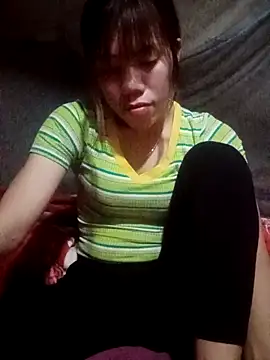 Snapshot of nhinhi-sexy chatting on December 3, 12:25 pm nhinhi-sexy online show from December 3, 12:25 pm