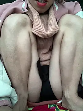 Snapshot of nhinhi-sexy chatting on February 1, 8:13 am nhinhi-sexy online show from February 1, 8:13 am