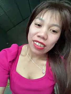 Snapshot of nhinhi-sexy chatting on February 14, 1:13 am nhinhi-sexy online show from February 14, 1:13 am