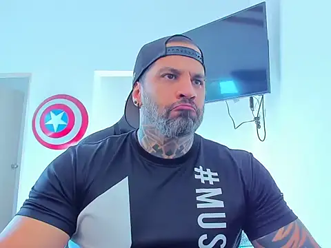 JoshRigby online show from November 8, 8:07 pm