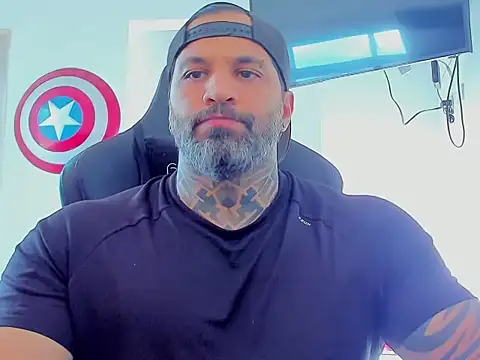 JoshRigby online show from November 10, 9:14 pm