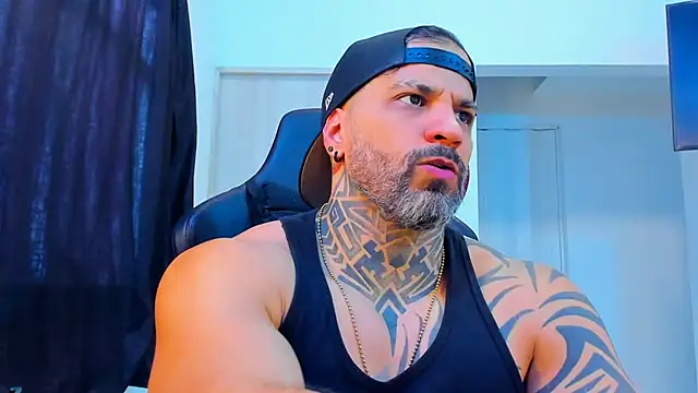 JoshRigby online show from February 5, 8:24 pm