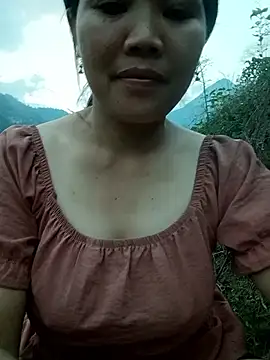 bree-zz online show from March 31, 11:10 am