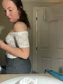 sexybriiiixoxo online show from May 10, 10:15 pm