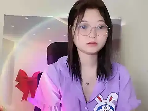 Snapshot of petite01 chatting on September 26, 5:50 pm petite01 online show from September 26, 5:50 pm