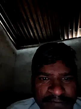 Snapshot of Shivaniamol1815 chatting on February 12, 3:01 am Shivaniamol1815 online show from February 12, 3:01 am