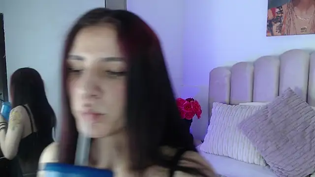 isa bigassx online show from November 4, 4:44 am