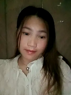 min-xinh online show from November 17, 4:13 pm