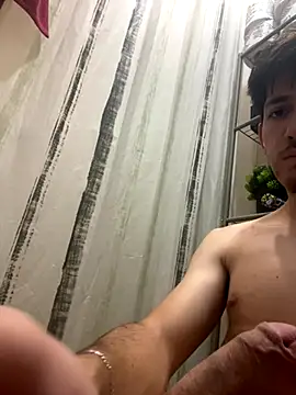 AlbertoRuiz086 online show from December 5, 2:53 am