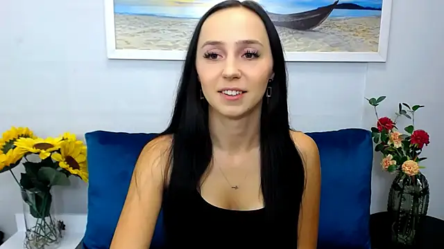 LuisaLive online show from May 8, 6:19 am
