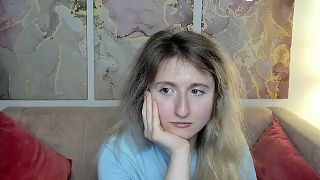 CamillaDreamer online show from May 11, 4:04 pm