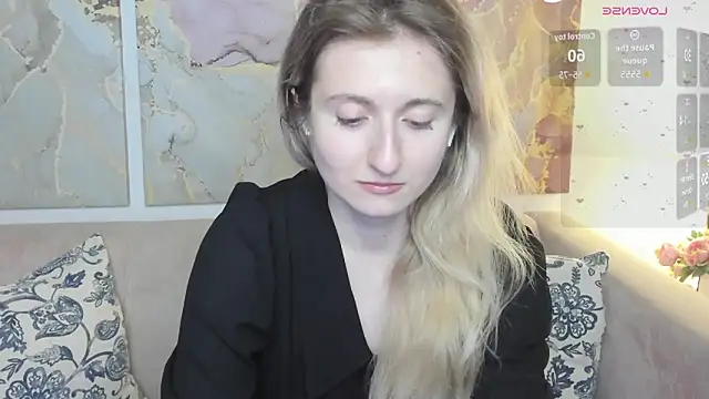 CamillaDreamer online show from May 14, 10:11 am