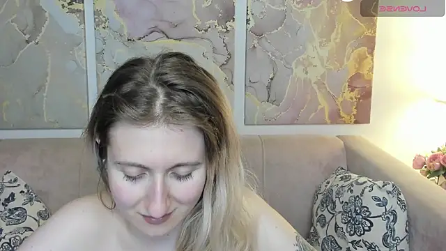 CamillaDreamer online show from May 16, 1:13 am
