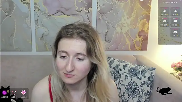 CamillaDreamer online show from May 17, 6:11 am