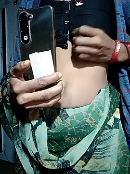 Snapshot of Lona2525 chatting on November 9, 8:51 pm Lona2525 online show from November 9, 8:51 pm