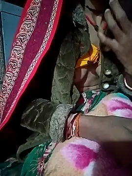 Snapshot of Lona2525 chatting on December 17, 6:36 pm Lona2525 online show from December 17, 6:36 pm