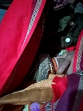 Snapshot of Lona2525 chatting on December 22, 6:38 pm Lona2525 online show from December 22, 6:38 pm