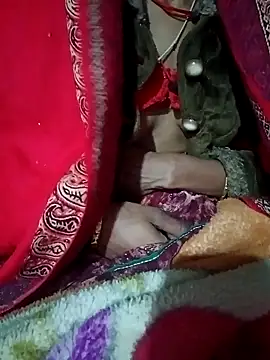 Snapshot of Lona2525 chatting on January 6, 6:44 pm Lona2525 online show from January 6, 6:44 pm