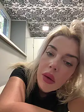 Snapshot of Daddyslittlebaby chatting on October 1, 10:32 am Daddyslittlebaby online show from October 1, 10:32 am