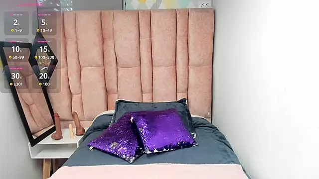 Issa Milf   online show from March 10, 1:49 pm