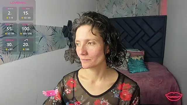 Snapshot of Valery_More__ chatting on February 26, 1:10 pm Valery More online show from February 26, 1:10 pm