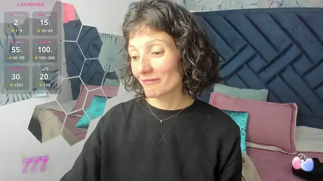 Snapshot of Valery_More__ chatting on March 8, 1:37 pm Valery More online show from March 8, 1:37 pm