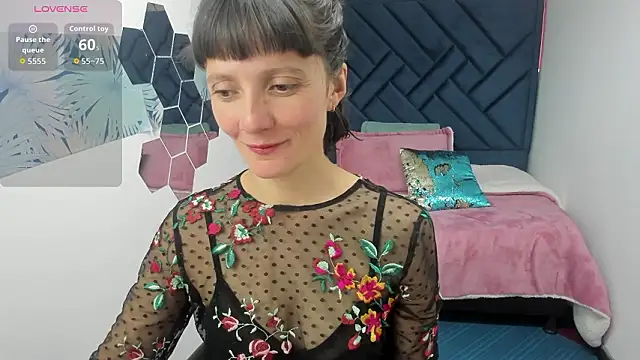 Snapshot of Valery_More__ chatting on March 14, 8:14 pm Valery More online show from March 14, 8:14 pm