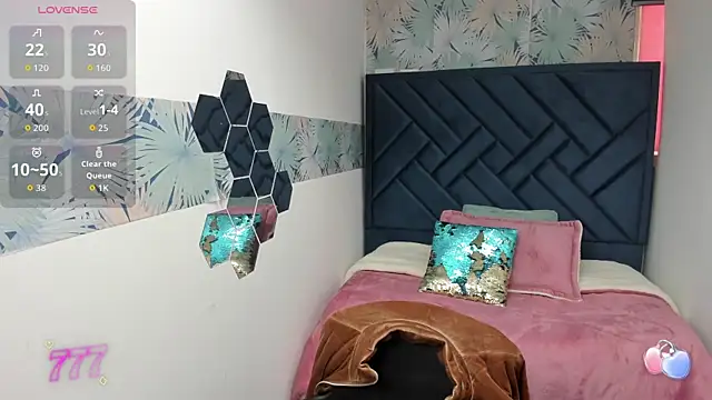 Snapshot of Valery_More__ chatting on March 26, 1:06 pm Valery More online show from March 26, 1:06 pm