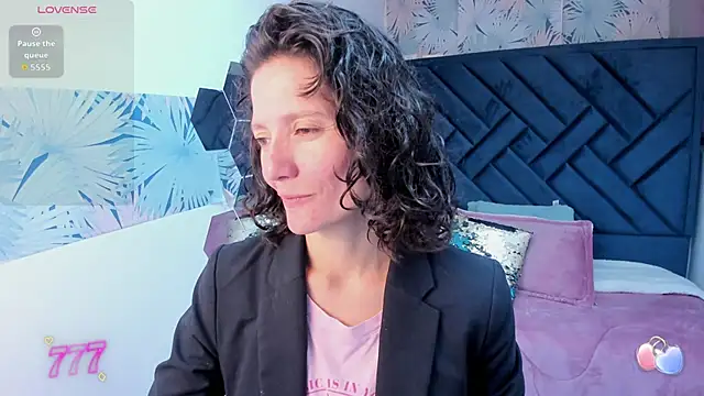 Valery More   online show from May 14, 1:07 pm