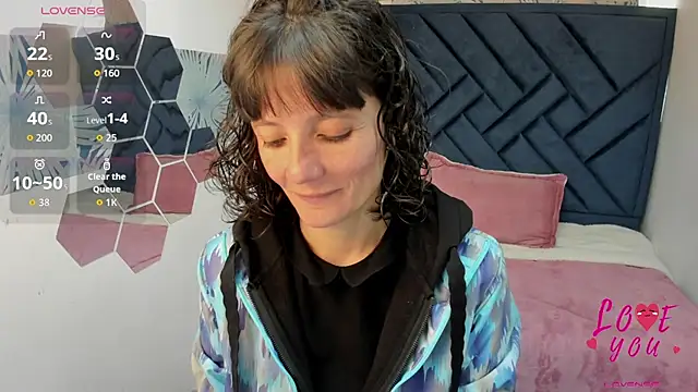Valery More   online show from June 30, 1:45 pm